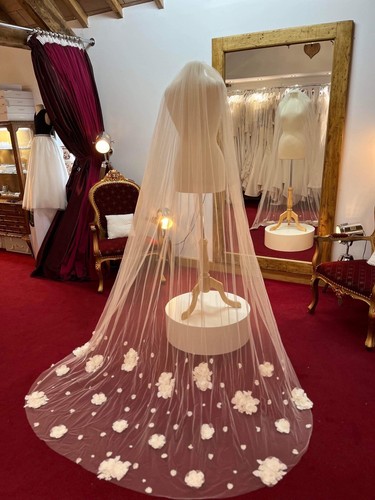 Bridal veil - bridal,