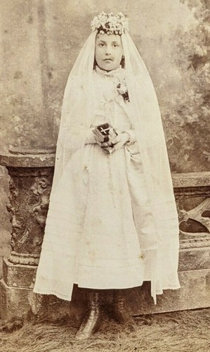 Vintage 1890s girl - vintage,